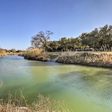 Unique Stay Historic Home Along Blanco River